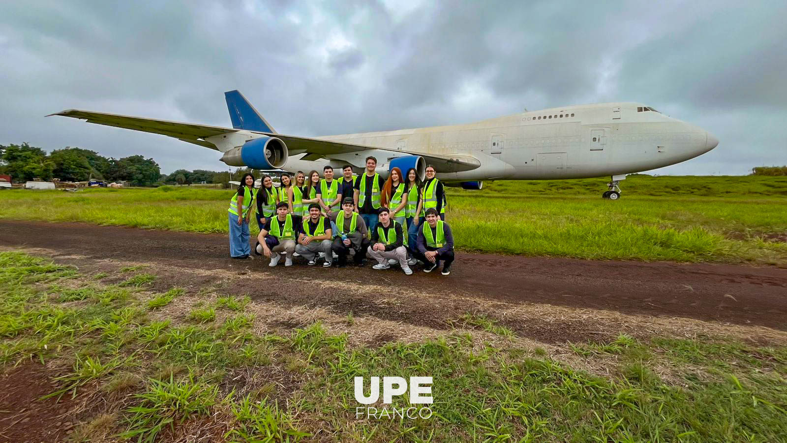 Estudiantes de Administración de Empresas realizaron visita técnica al Aeropuerto Internacional Guaraní